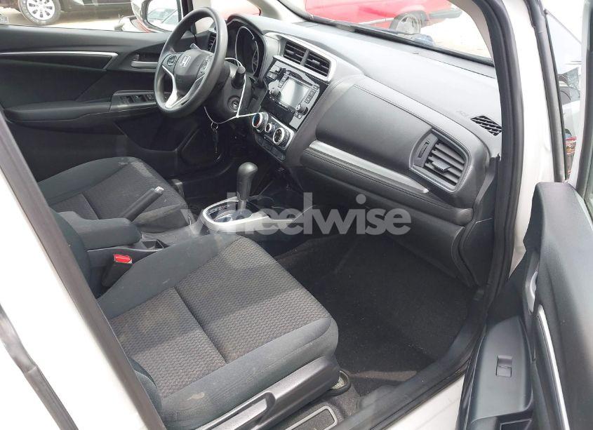 Photo 5 of 2020 Honda Fit LX (VIN 3HGGK5H44LM718313)