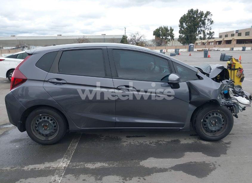 Photo 13 of 2018 Honda Fit LX (VIN 3HGGK5H45JM708922)