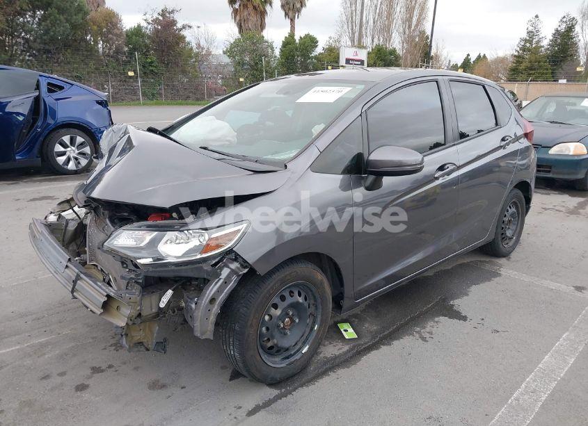 Photo 2 of 2018 Honda Fit LX (VIN 3HGGK5H45JM708922)