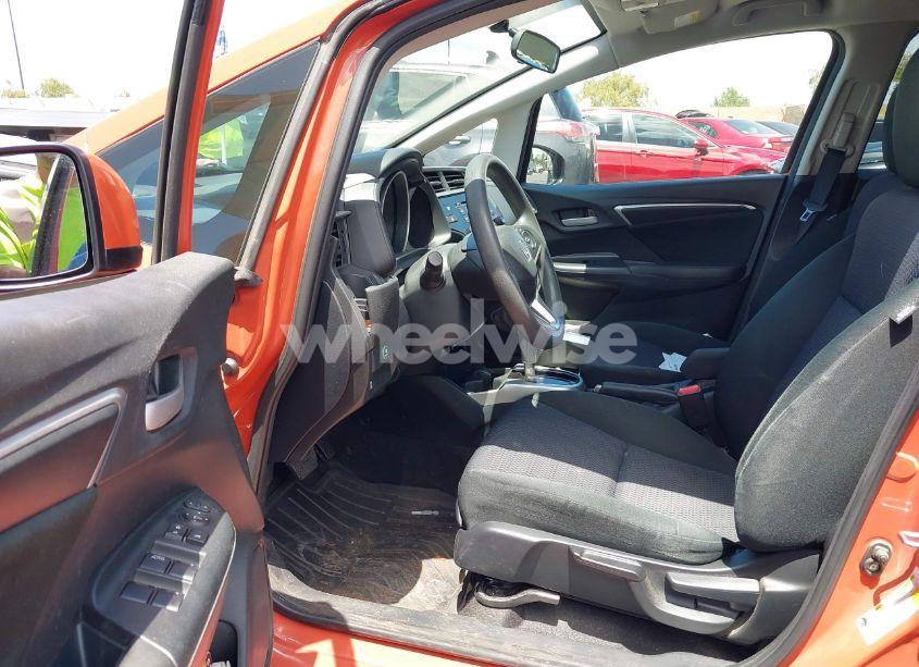 Photo 5 of 2018 Honda Fit LX (VIN 3HGGK5H45JM733884)