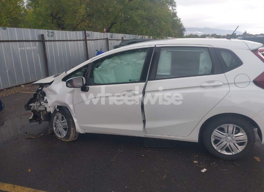 Photo 15 of 2019 Honda Fit LX (VIN 3HGGK5H45KM745759)