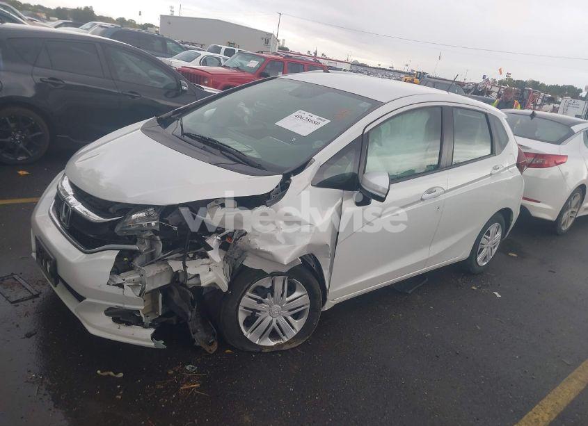 Photo 2 of 2019 Honda Fit LX (VIN 3HGGK5H45KM745759)