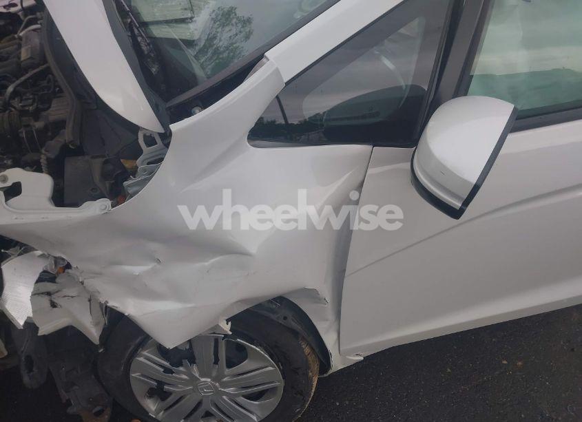 Photo 6 of 2019 Honda Fit LX (VIN 3HGGK5H45KM745759)