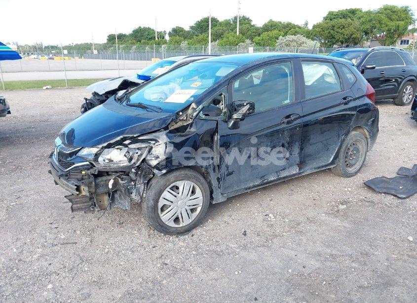 Photo 2 of 2020 Honda Fit LX (VIN 3HGGK5H45LM710446)