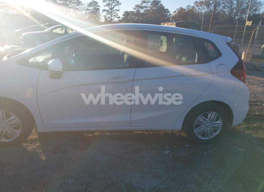 Photo 14 of 2018 Honda Fit LX (VIN 3HGGK5H46JM736518)