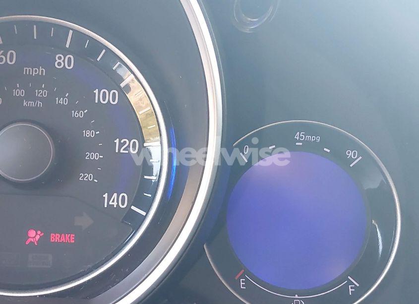 Photo 15 of 2018 Honda Fit LX (VIN 3HGGK5H46JM736518)