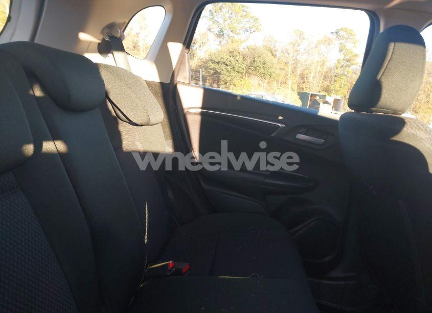 Photo 8 of 2018 Honda Fit LX (VIN 3HGGK5H46JM736518)