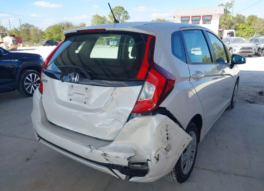 Photo 4 of 2019 Honda Fit LX (VIN 3HGGK5H46KM713029)