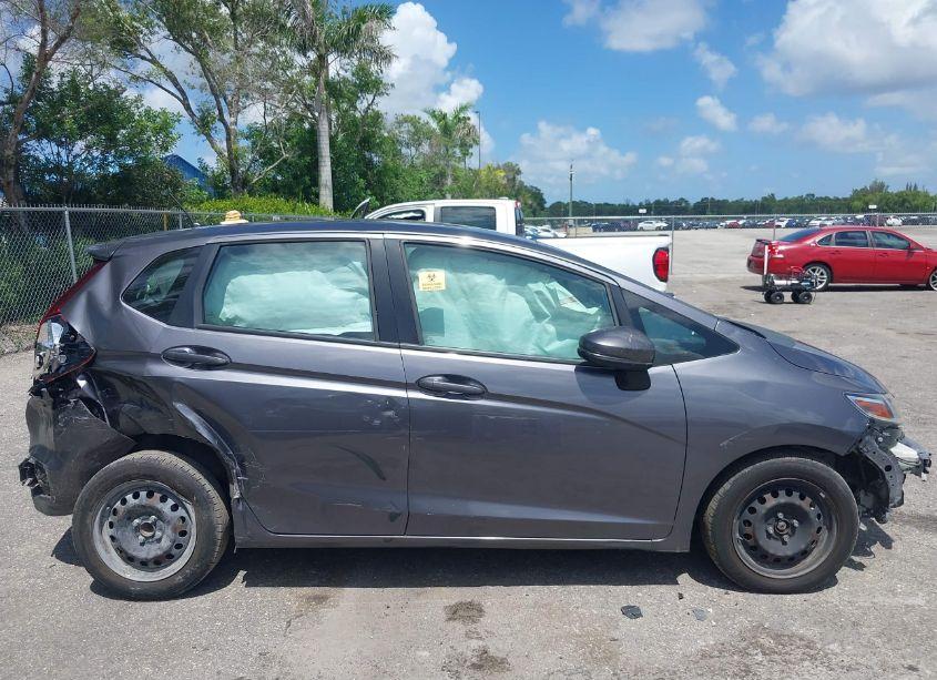 Photo 13 of 2019 Honda Fit LX (VIN 3HGGK5H46KM736715)