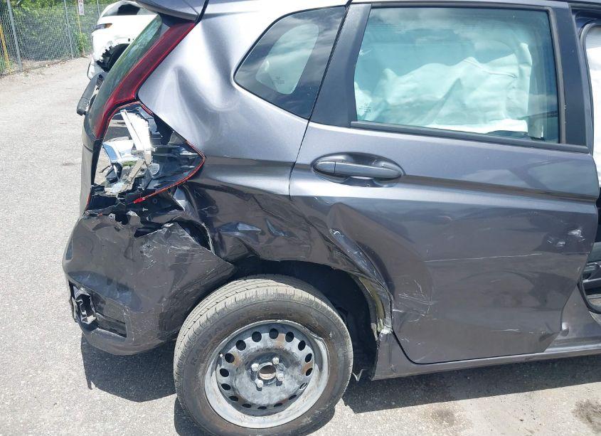 Photo 6 of 2019 Honda Fit LX (VIN 3HGGK5H46KM736715)