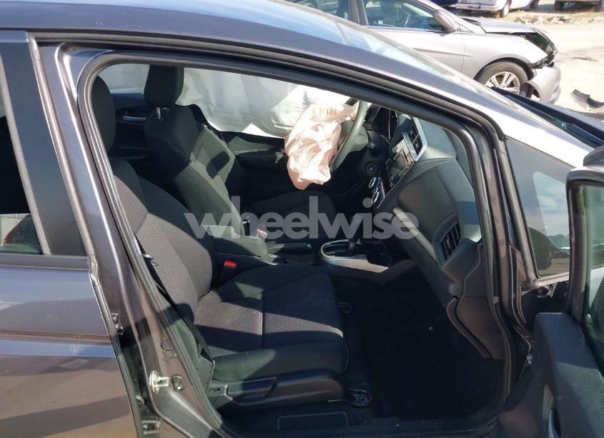 Photo 5 of 2020 Honda Fit LX (VIN 3HGGK5H46LM721410)