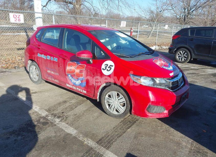 2019 Honda Fit LX (VIN 3HGGK5H47KM710964) main photo