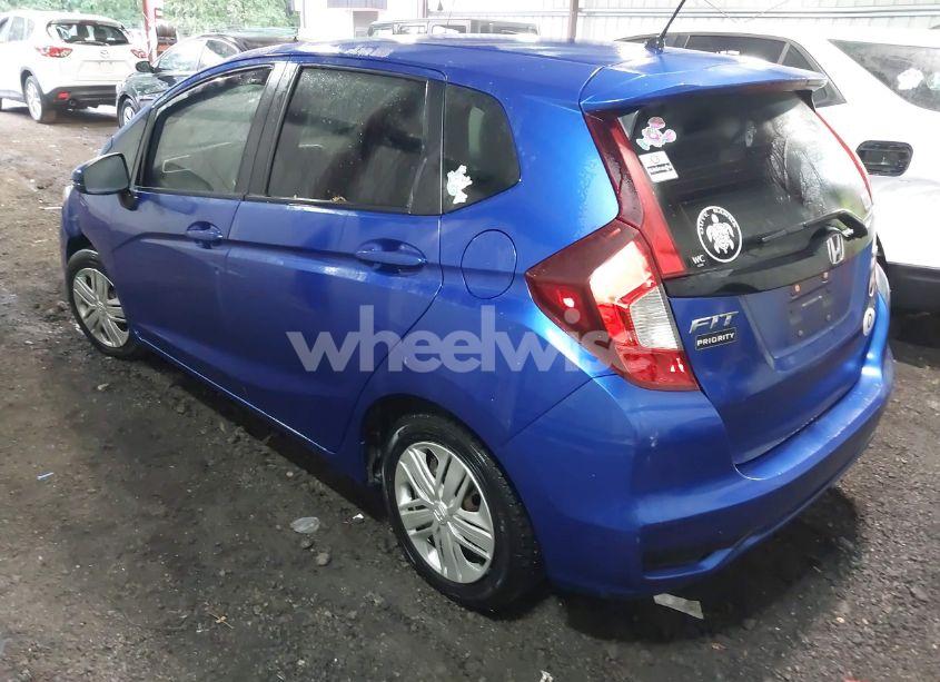 Photo 3 of 2019 Honda Fit LX (VIN 3HGGK5H47KM736786)