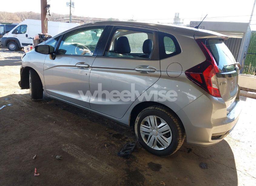 Photo 3 of 2019 Honda Fit LX (VIN 3HGGK5H48KM707376)