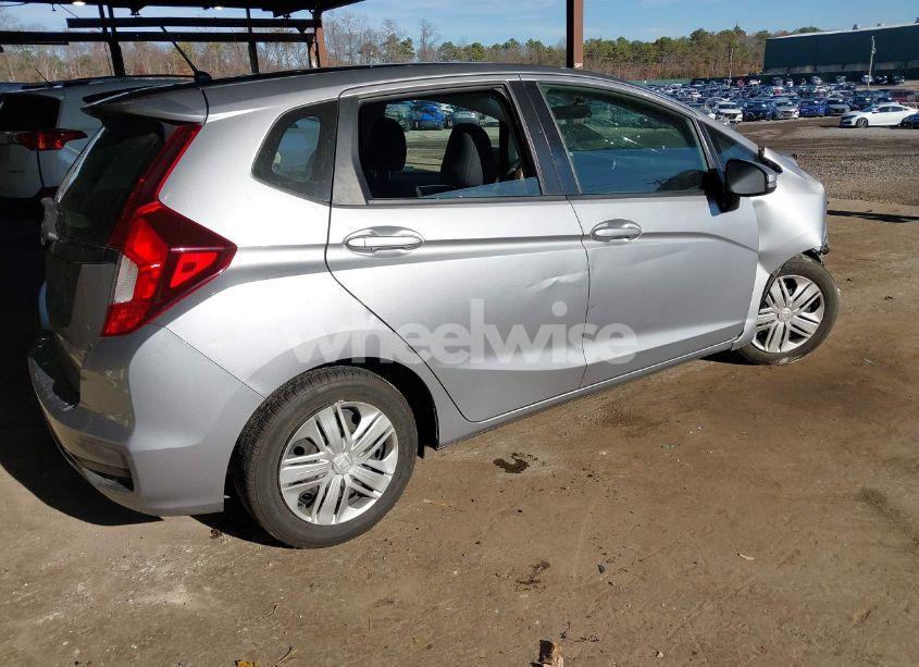 Photo 4 of 2019 Honda Fit LX (VIN 3HGGK5H48KM707376)