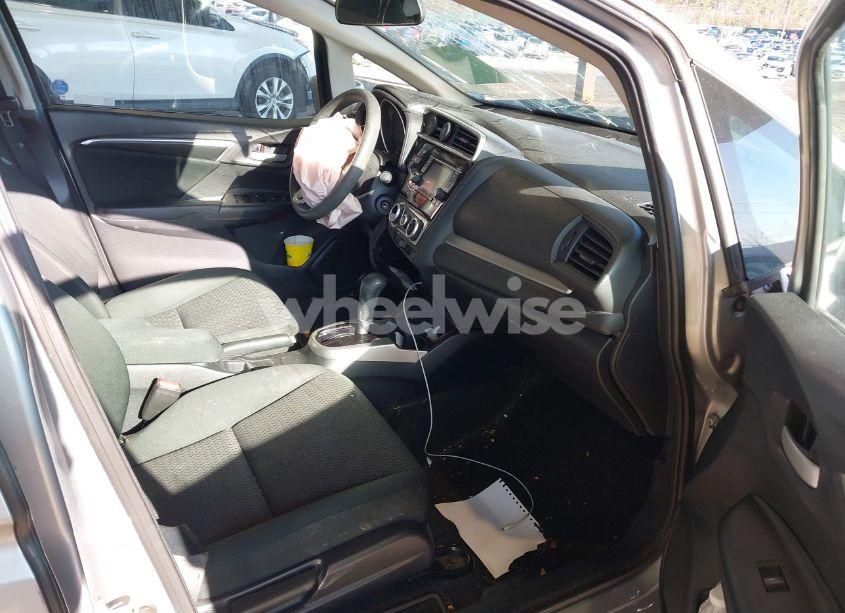 Photo 5 of 2019 Honda Fit LX (VIN 3HGGK5H48KM707376)