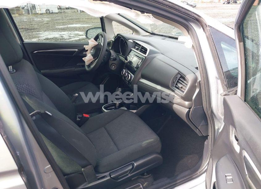 Photo 5 of 2019 Honda Fit LX (VIN 3HGGK5H48KM712030)