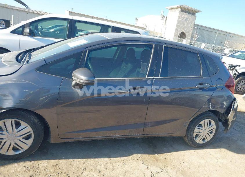 Photo 13 of 2019 Honda Fit LX (VIN 3HGGK5H48KM720032)