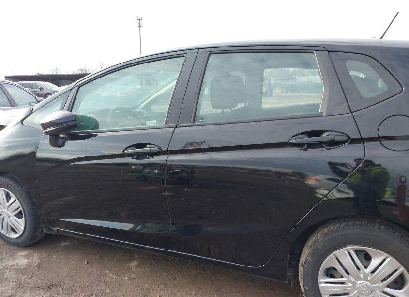 Photo 14 of 2019 Honda Fit LX (VIN 3HGGK5H48KM723075)