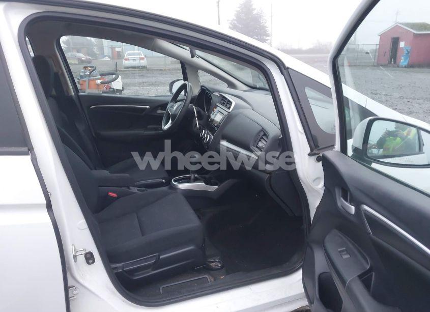 Photo 5 of 2019 Honda Fit LX (VIN 3HGGK5H49KM722808)
