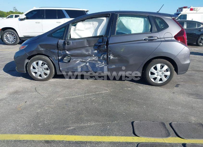 Photo 6 of 2019 Honda Fit LX (VIN 3HGGK5H49KM726258)