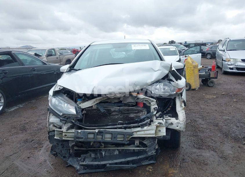 Photo 12 of 2019 Honda Fit LX (VIN 3HGGK5H49KM747577)