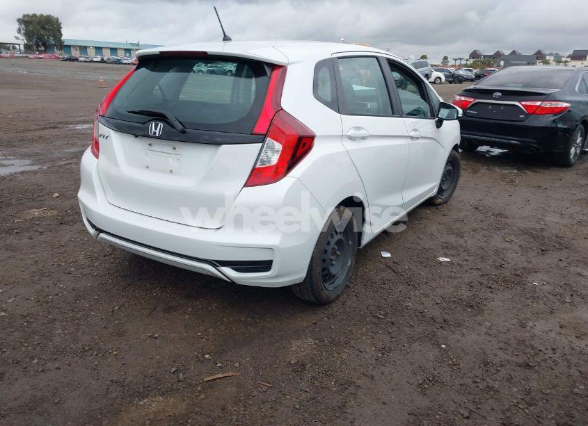Photo 4 of 2019 Honda Fit LX (VIN 3HGGK5H49KM747577)