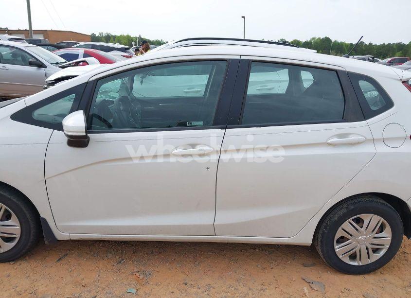 Photo 14 of 2019 Honda Fit LX (VIN 3HGGK5H4XKM704303)