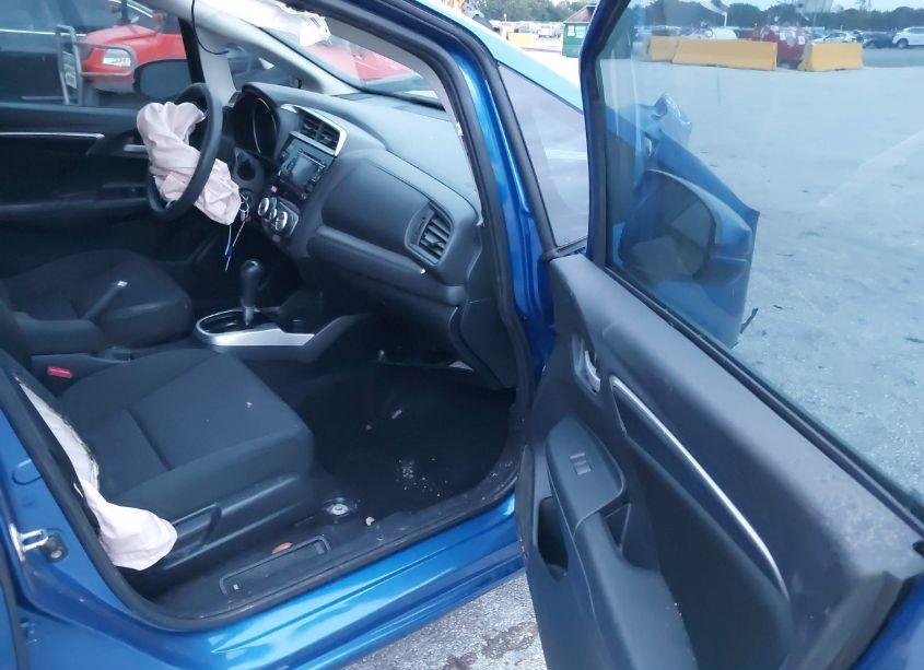 Photo 5 of 2019 Honda Fit LX (VIN 3HGGK5H4XKM712711)