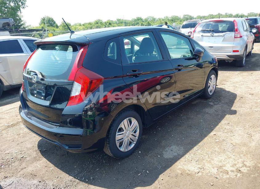 Photo 4 of 2019 Honda Fit LX (VIN 3HGGK5H4XKM724020)