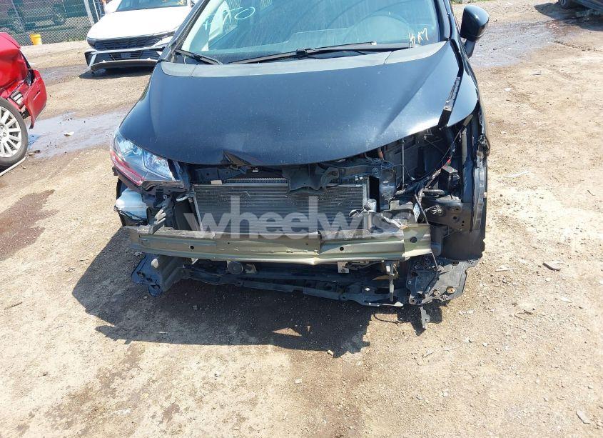 Photo 6 of 2019 Honda Fit LX (VIN 3HGGK5H4XKM724020)