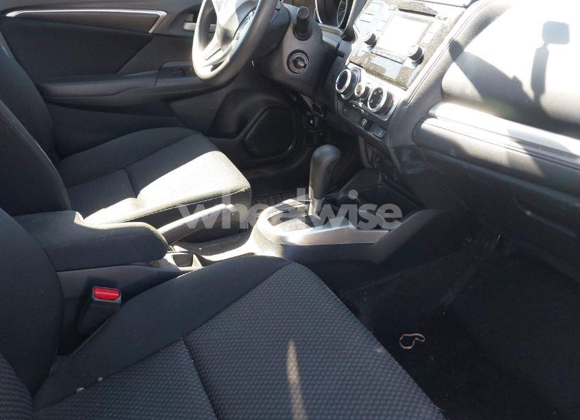 Photo 5 of 2020 Honda Fit LX (VIN 3HGGK5H4XLM705176)