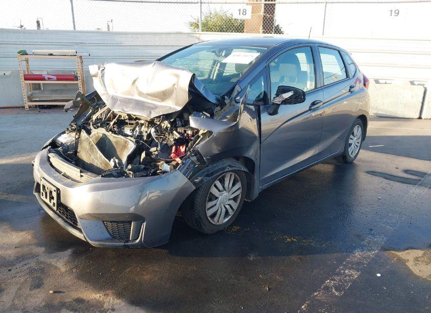 Photo 2 of 2015 Honda Fit LX (VIN 3HGGK5H50FM714773)