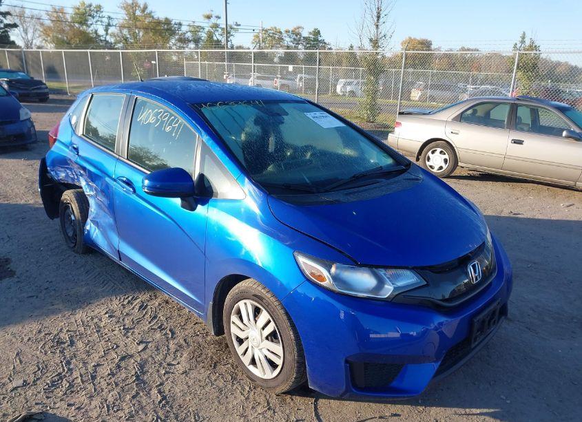 2015 Honda Fit LX (VIN 3HGGK5H50FM758336) main photo