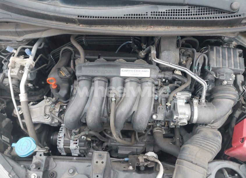 Photo 10 of 2015 Honda Fit LX (VIN 3HGGK5H50FM775511)