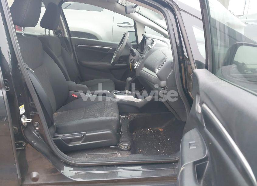 Photo 5 of 2015 Honda Fit LX (VIN 3HGGK5H50FM775511)