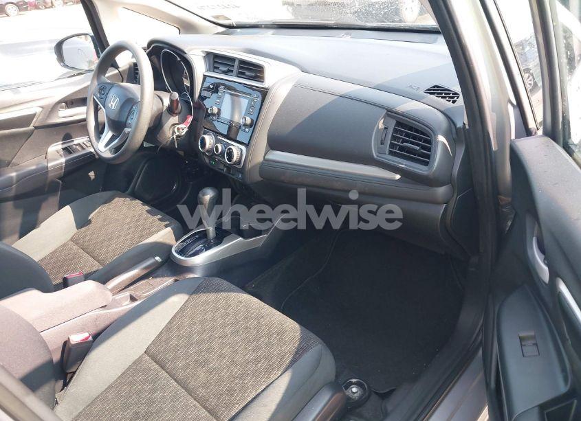 Photo 5 of 2017 Honda Fit LX (VIN 3HGGK5H50HM705123)