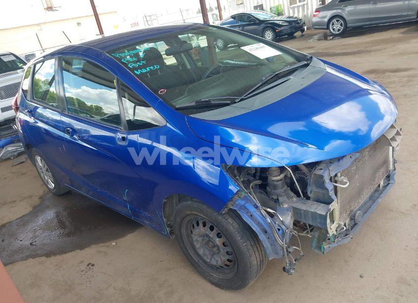 2015 Honda Fit LX (VIN 3HGGK5H51FM711607) main photo