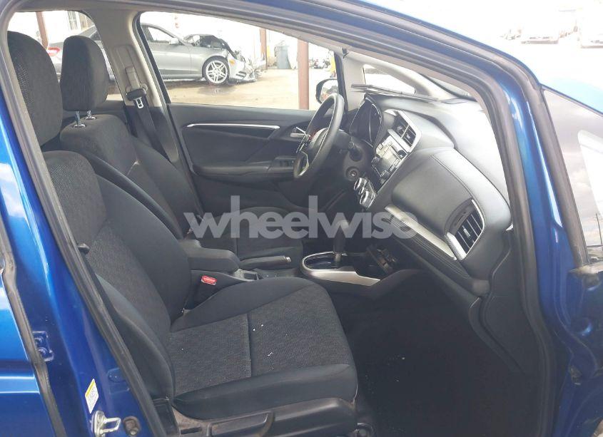 Photo 5 of 2015 Honda Fit LX (VIN 3HGGK5H51FM711607)