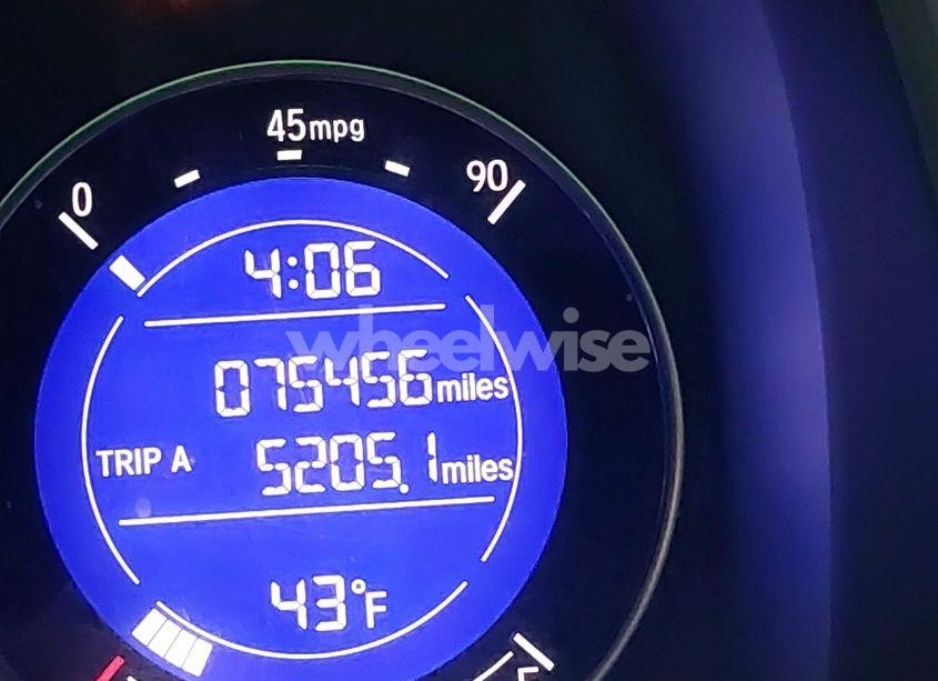 Photo 15 of 2015 Honda Fit LX (VIN 3HGGK5H51FM723322)