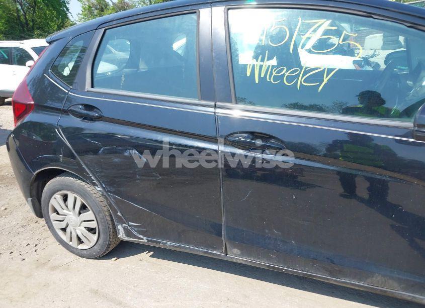 Photo 17 of 2015 Honda Fit LX (VIN 3HGGK5H51FM724566)