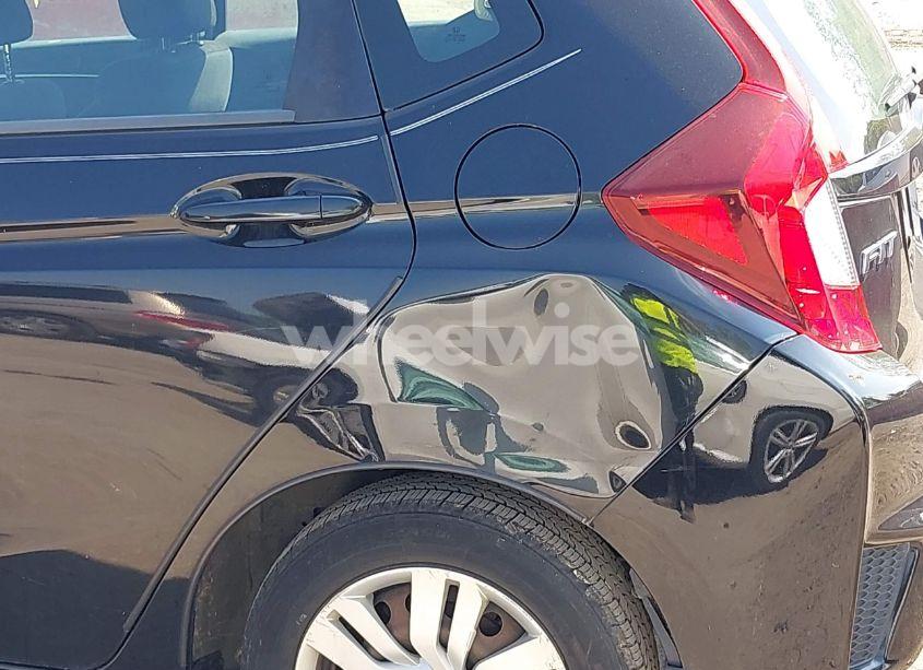 Photo 18 of 2015 Honda Fit LX (VIN 3HGGK5H51FM724566)