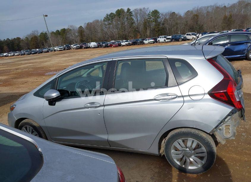 Photo 15 of 2015 Honda Fit LX (VIN 3HGGK5H51FM729704)