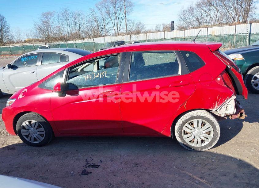 Photo 15 of 2015 Honda Fit LX (VIN 3HGGK5H51FM744509)