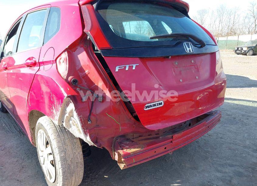 Photo 6 of 2015 Honda Fit LX (VIN 3HGGK5H51FM744509)