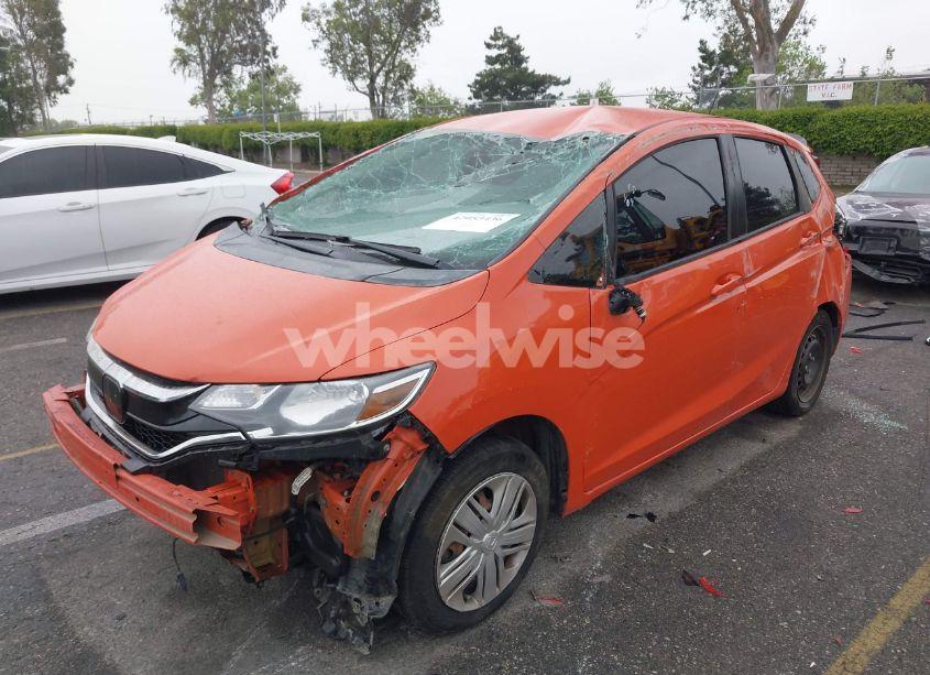 Photo 2 of 2018 Honda Fit LX (VIN 3HGGK5H51JM715164)