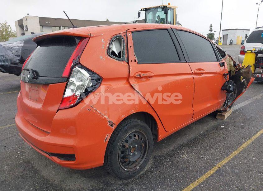 Photo 4 of 2018 Honda Fit LX (VIN 3HGGK5H51JM715164)