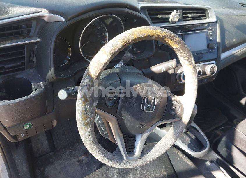 Photo 11 of 2015 Honda Fit LX (VIN 3HGGK5H52FM760590)