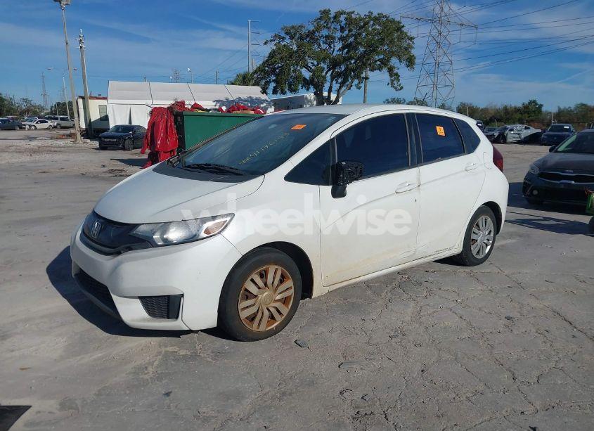 Photo 2 of 2015 Honda Fit LX (VIN 3HGGK5H52FM760590)