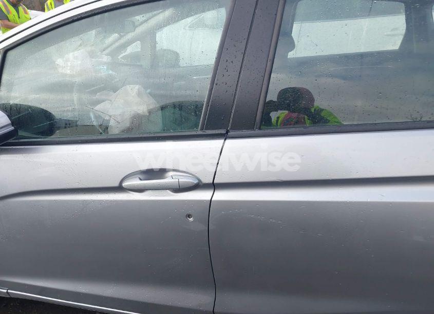 Photo 14 of 2017 Honda Fit LX (VIN 3HGGK5H52HM709030)